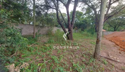 Terreno à venda no Condomínio Xangrila