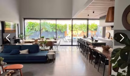 CASA COM PISCINA MODERNIZADA NO PARQUE DOS ALECRIS EM CAMPINAS/SP