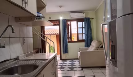 CASA CONDOMÍNIO 2 QUARTOS BAIRRO CAMAQUÃ
