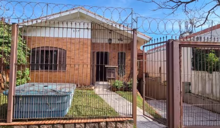 Casa 3 dormitórios  bairro Teresópolis