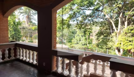 Casa a venda em Sousas - Campinas, com 3 quartos