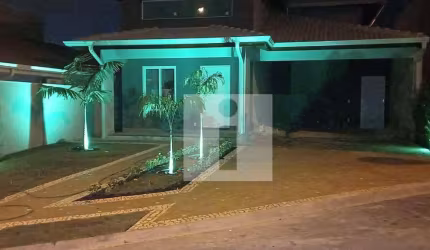 Casa com 3 dormitórios à venda, 223 m² por R$ 1.330.000,00 - Lenheiro - Valinhos/SP