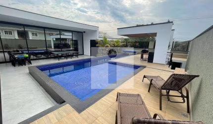 Casa térrea com 4 suítes a venda no Alphaville Campinas