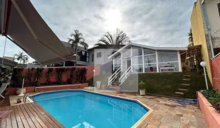 Casa a venda no condomínio San Conrado em Sousas.
