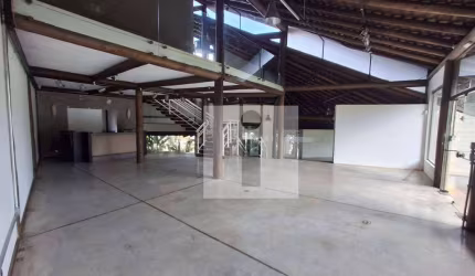 Maravilhosa casa comercial para alugar no Bairro das Palmeiras, em Campinas,