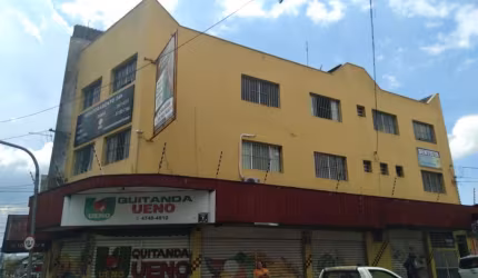 Salão Comercial para Locação em Suzano, Centro, 2 banheiros
