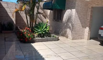 Casa para Venda em Suzano, Jardim Imperador, 2 dormitórios, 2 banheiros, 7 vagas