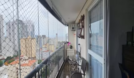 Apartamento de três dormitórios com vista totalmente livre em Santos.