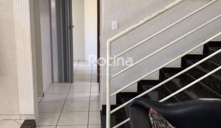 Casa à venda, 3 quartos, Tabajaras - Uberlândia/MG - Rotina Imobiliária