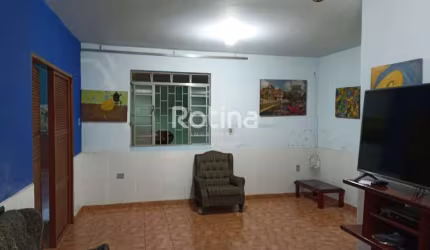 Casa à venda, 4 quartos, Pacaembu - Uberlândia/MG - Rotina Imobiliária
