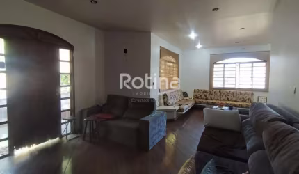 Casa à venda, 4 quartos, Vigilato Pereira - Uberlândia/MG - Rotina Imobiliária