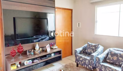 Casa à venda, 2 quartos, Daniel Fonseca - Uberlândia/MG - Rotina Imobiliária
