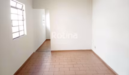 Casa à venda, 3 quartos, Centro - Uberlândia/MG - Rotina Imobiliária