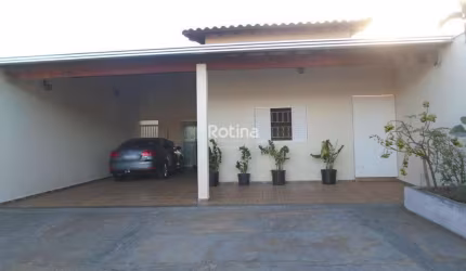 Casa à venda, 5 quartos, Cidade Jardim - Uberlândia/MG - Rotina Imobiliária