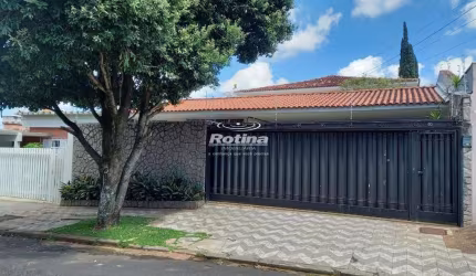 Casa à venda, 4 quartos, Tabajaras - Uberlândia/MG - Rotina Imobiliária