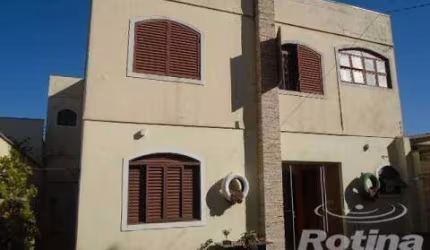 Casa à venda, 5 quartos, Jardim Finotti - Uberlândia/MG - Rotina Imobiliária