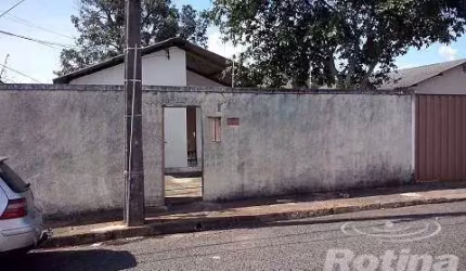 Casa à venda, 3 quartos, Santa Rosa - Uberlândia/MG - Rotina Imobiliária