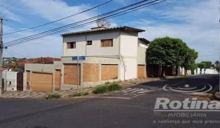 Casa à venda, 4 quartos, Tabajaras - Uberlândia/MG - Rotina Imobiliária