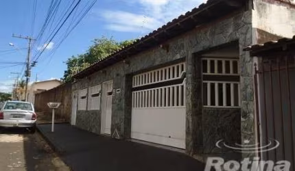 Casa à venda, 3 quartos, Jardim Brasília - Uberlândia/MG - Rotina Imobiliária