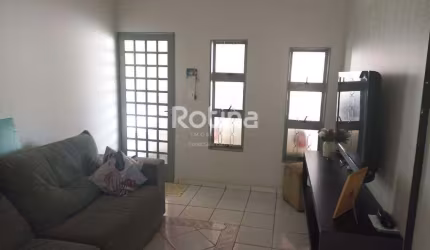 Casa à venda, 3 quartos, Chacaras Tubalina e Quartel - Uberlândia/MG - Rotina Imobiliária