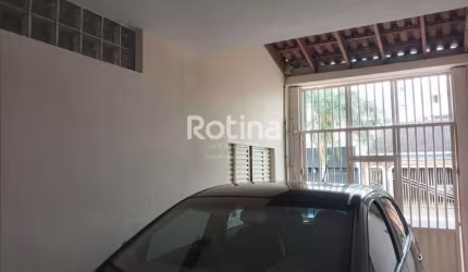 Casa à venda, 3 quartos, Saraiva - Uberlândia/MG - Rotina Imobiliária