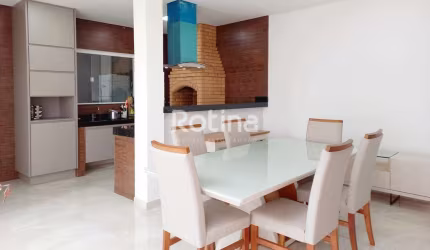 Casa à venda, 3 quartos, Cidade Jardim - Uberlândia/MG - Rotina Imobiliária