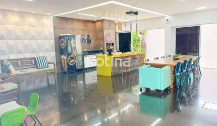 Casa à venda, 3 quartos, Alto Umuarama - Uberlândia/MG - Rotina Imobiliária