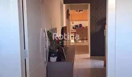 Casa à venda, 3 quartos, Custódio Pereira - Uberlândia/MG - Rotina Imobiliária
