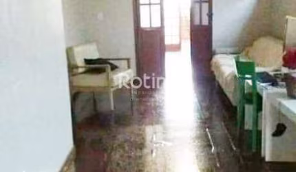 Casa à venda, 3 quartos, Brasil - Uberlândia/MG - Rotina Imobiliária