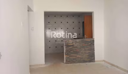 Casa à venda, 3 quartos, Presidente Roosevelt - Uberlândia/MG - Rotina Imobiliária