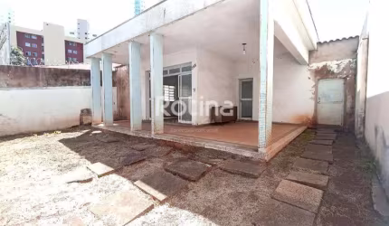Casa à venda, 3 quartos, Fundinho - Uberlândia/MG - Rotina Imobiliária