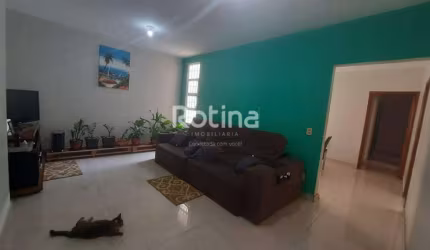 Casa à venda, 3 quartos, Jardim Patrícia - Uberlândia/MG - Rotina Imobiliária