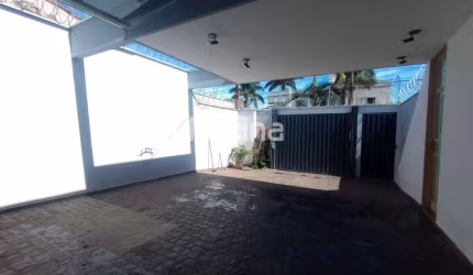Casa à venda, 3 quartos, Saraiva - Uberlândia/MG - Rotina Imobiliária