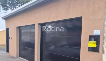 Casa à venda, 4 quartos, Segismundo Pereira - Uberlândia/MG - Rotina Imobiliária