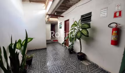 Casa Comercial à venda, Martins - Uberlândia/MG - Rotina Imobiliária