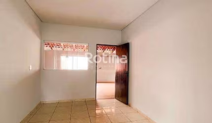 Casa à venda, 3 quartos, Chacaras Tubalina e Quartel - Uberlândia/MG - Rotina Imobiliária