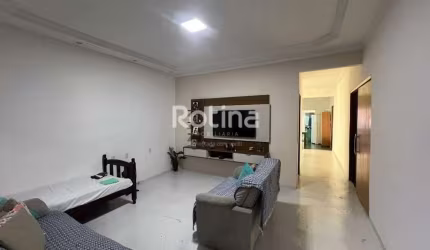 Casa à venda, 3 quartos, Jardim Canaã - Uberlândia/MG - Rotina Imobiliária