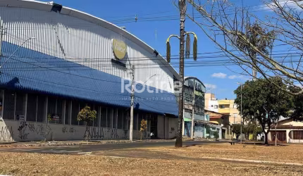 Área à venda, Santa Mônica - Uberlândia/MG - Rotina Imobiliária