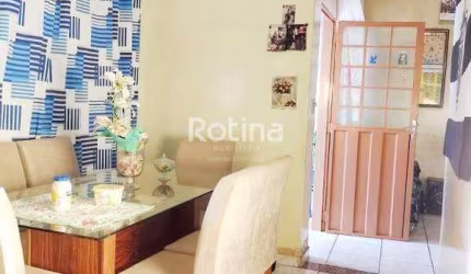 Casa à venda, 6 quartos, Granada - Uberlândia/MG - Rotina Imobiliária