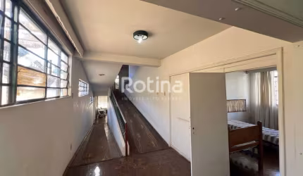 Casa Comercial à venda, 4 quartos, Centro - Uberlândia/MG - Rotina Imobiliária