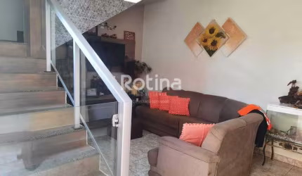 Casa à venda, 3 quartos, Minas Gerais - Uberlândia/MG - Rotina Imobiliária