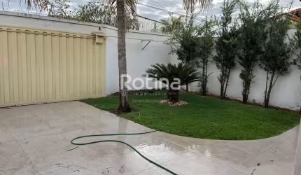 Casa à venda, 3 quartos, Cidade Jardim - Uberlândia/MG - Rotina Imobiliária
