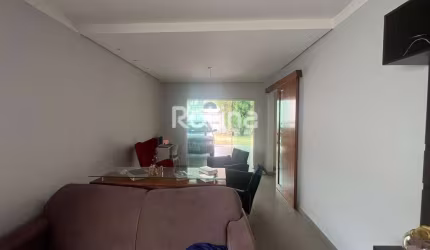 Casa à venda, 3 quartos, Granada - Uberlândia/MG - Rotina Imobiliária