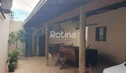 Casa a venda, 158, Bairro Tubalina e Quartel