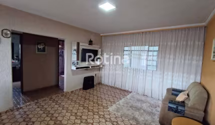 Casa à venda, 4 quartos, Umuarama - Uberlândia/MG - Rotina Imobiliária