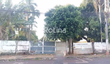Área à venda, Jardim Brasília - Uberlândia/MG - Rotina Imobiliária