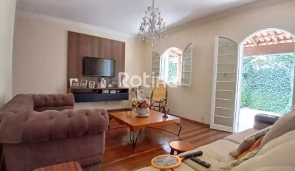 Casa à venda, 3 quartos, Tubalina - Uberlândia/MG - Rotina Imobiliária