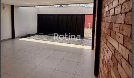 Casa à venda no bairro Fundinho