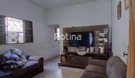 Casa à venda, 3 quartos, Marta Helena - Uberlândia/MG - Rotina Imobiliária