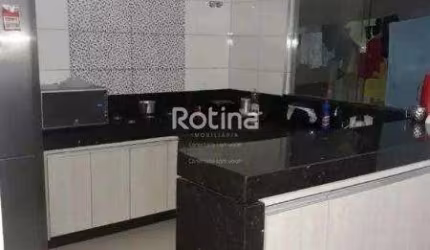 Casa à venda, 3 quartos, Jardim Ipanema - Uberlândia/MG - Rotina Imobiliária